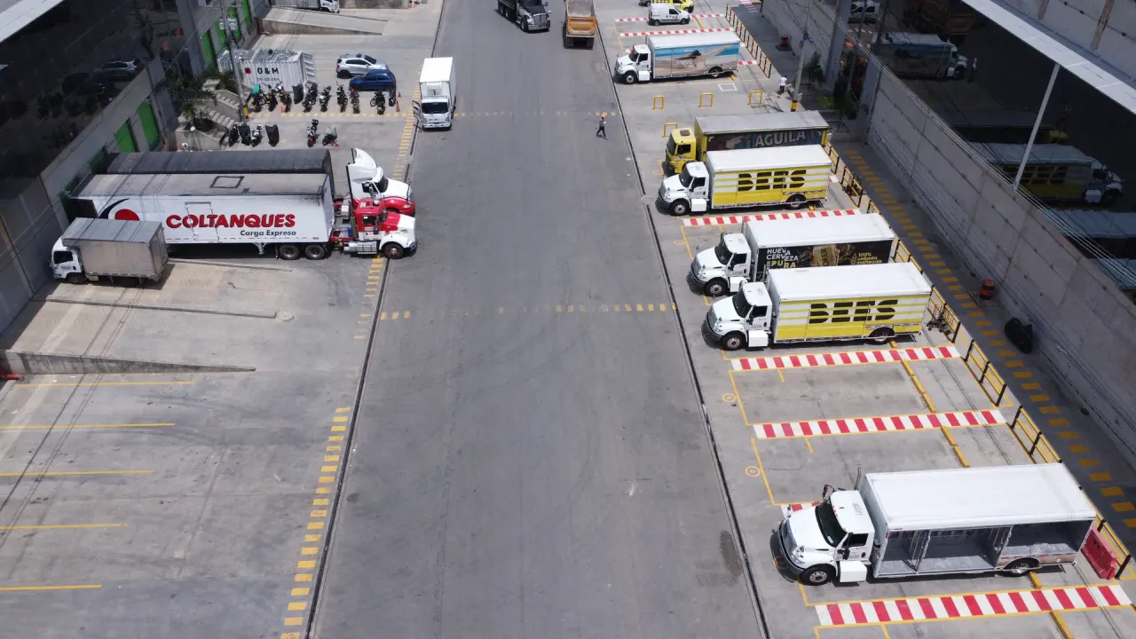 Patios de maniobra CLIN